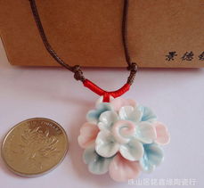 匠心獨運，自然綻放 陶瓷手工捏花項鏈廠家直銷，打造時尚清新新風尚